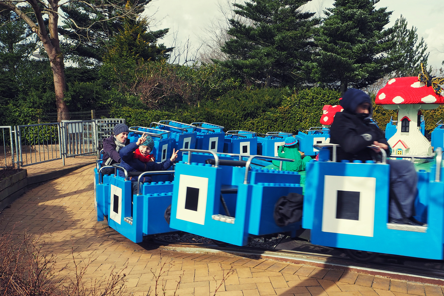 Travelisto - Reisen mit Kindern - Familien Reiseblog - Legoland