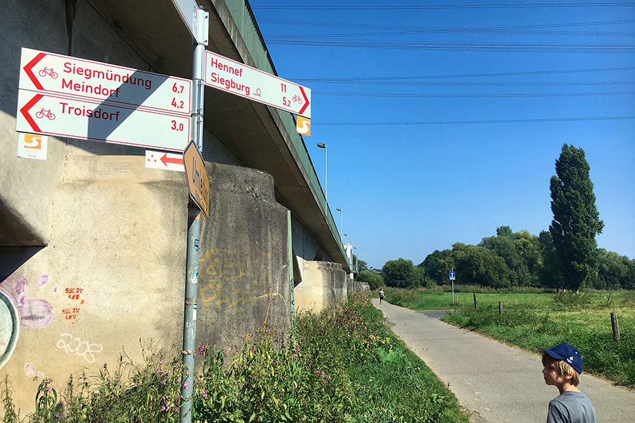 Auf dem Weg zur Sieg zwischen Troisdorf und Siegburg