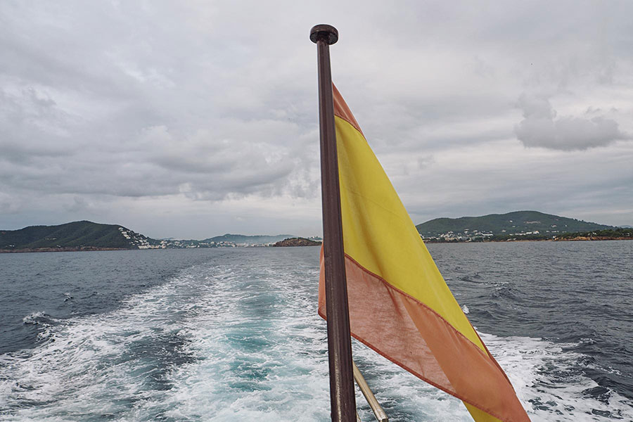 Mit der Fähre von Santa Eulalia nach Es Canar