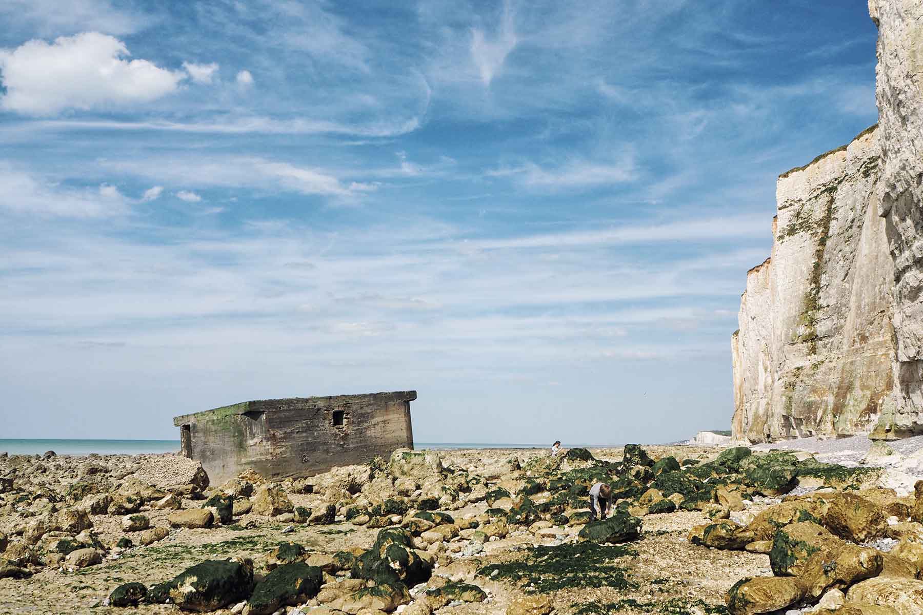 Bunker am Strand der Normandie