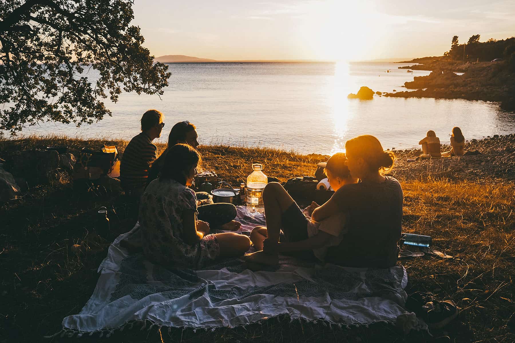 Grillen am Strand von Pag Kroatien