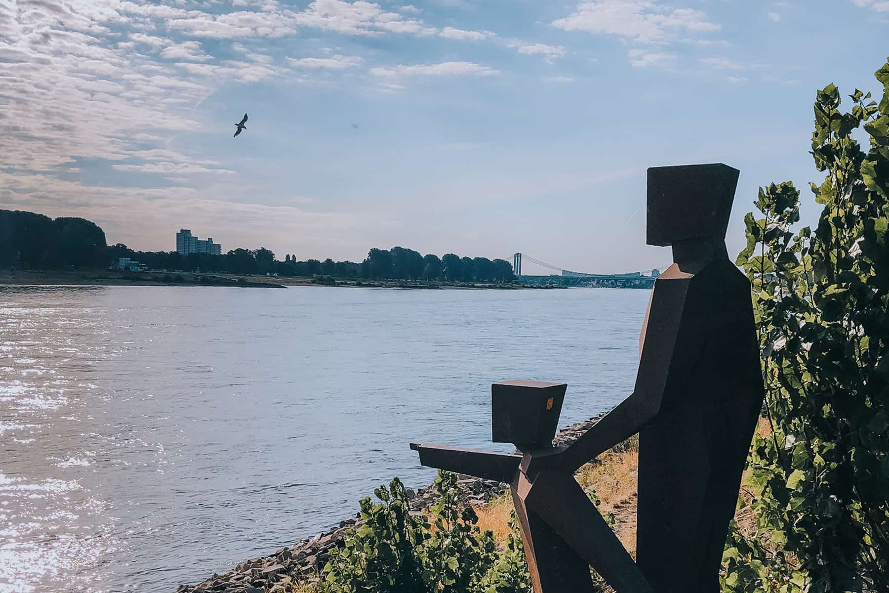 Immer am Rhein entlang