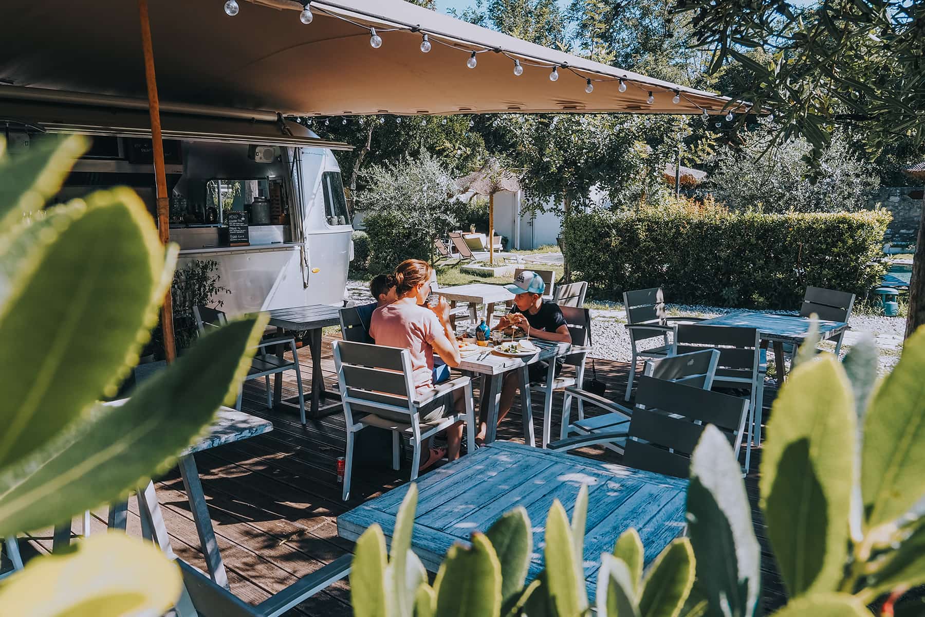 In der Airstream Bar