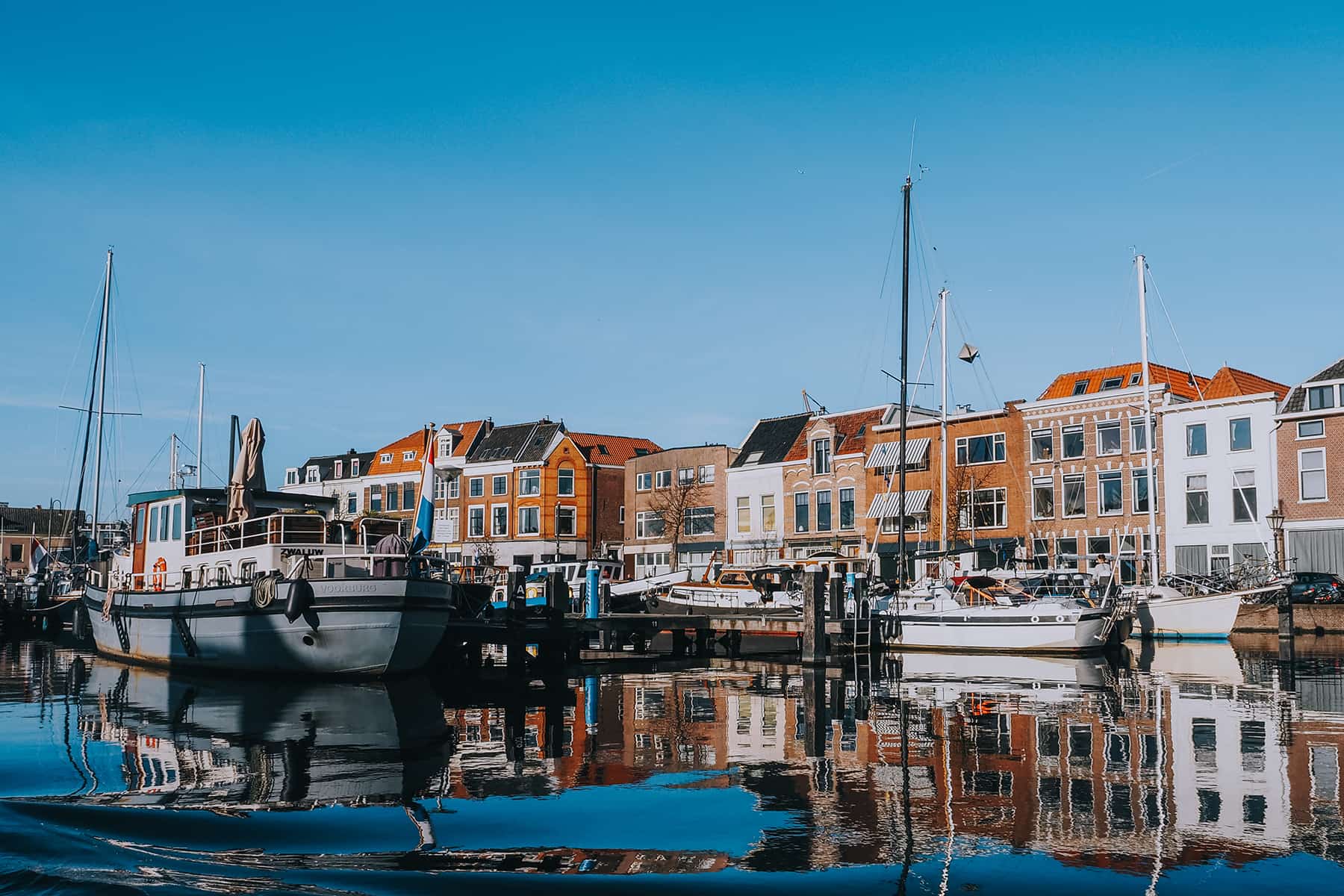 Grachtenfahrt in Leiden