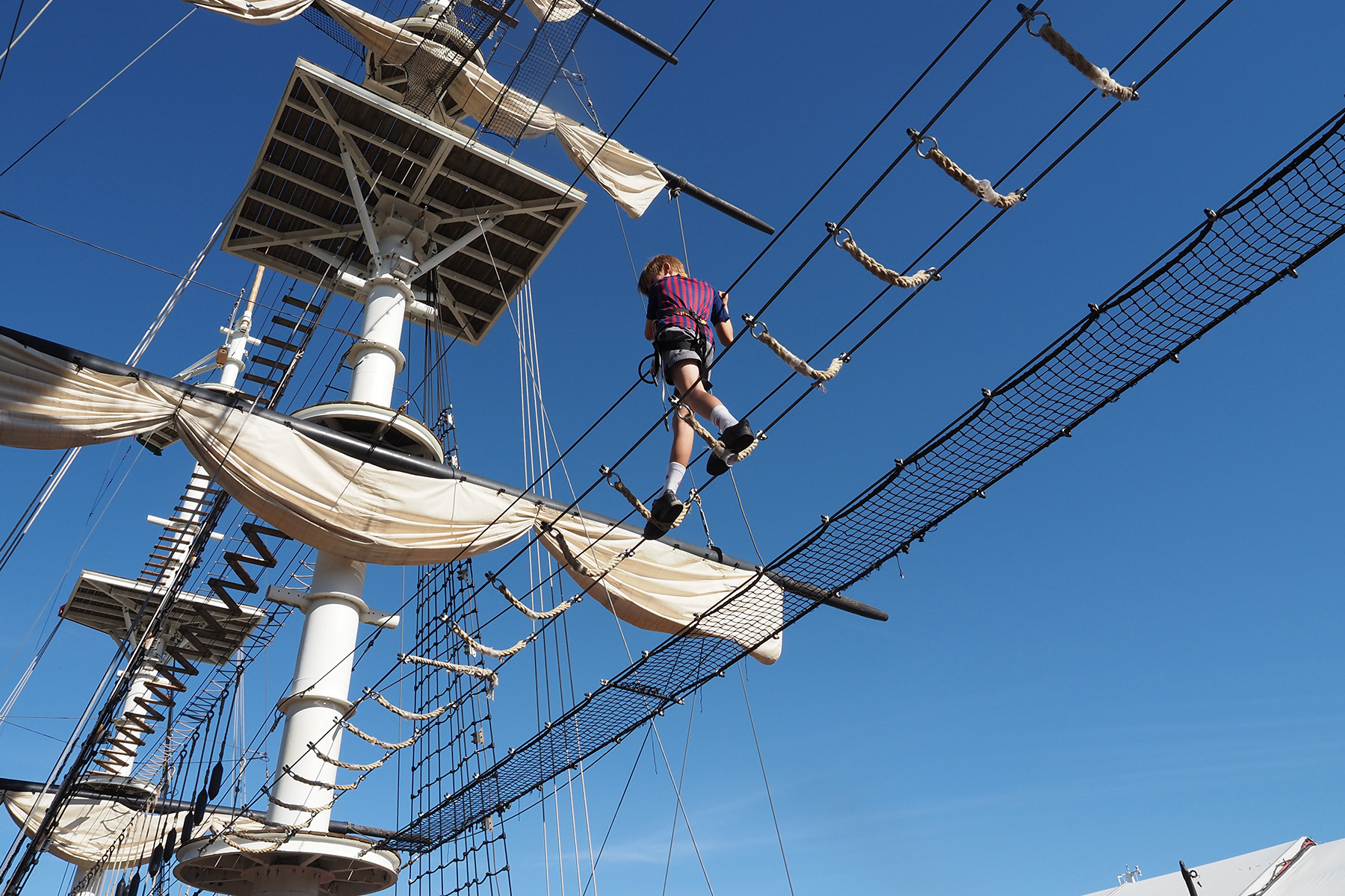 Abenteuerpark Accro-Mâts Rochefort in Frankreich
