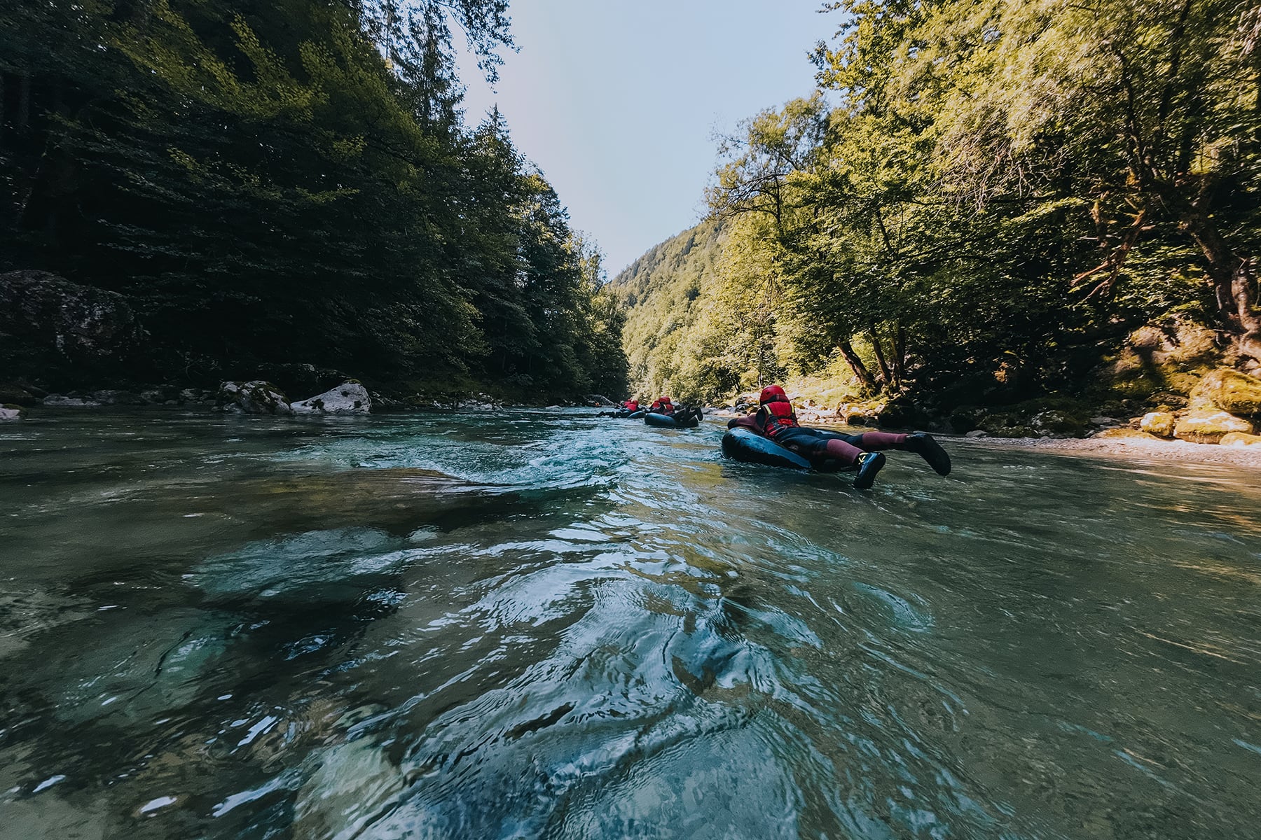 Schlauchreiten in der Brandenberger Ache im Alpbachtal