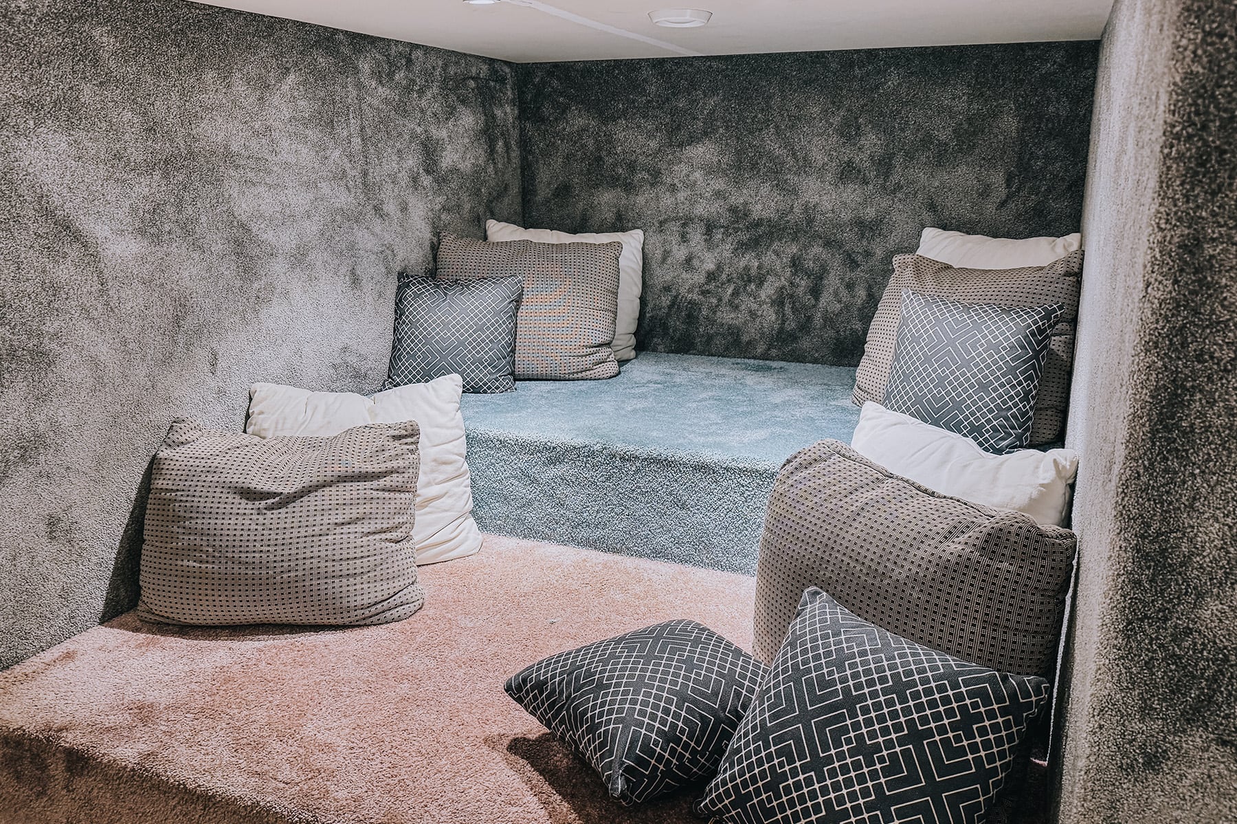 Jägeralpe Winterurlaub Warth Schröcken Vorarlberg Österreich