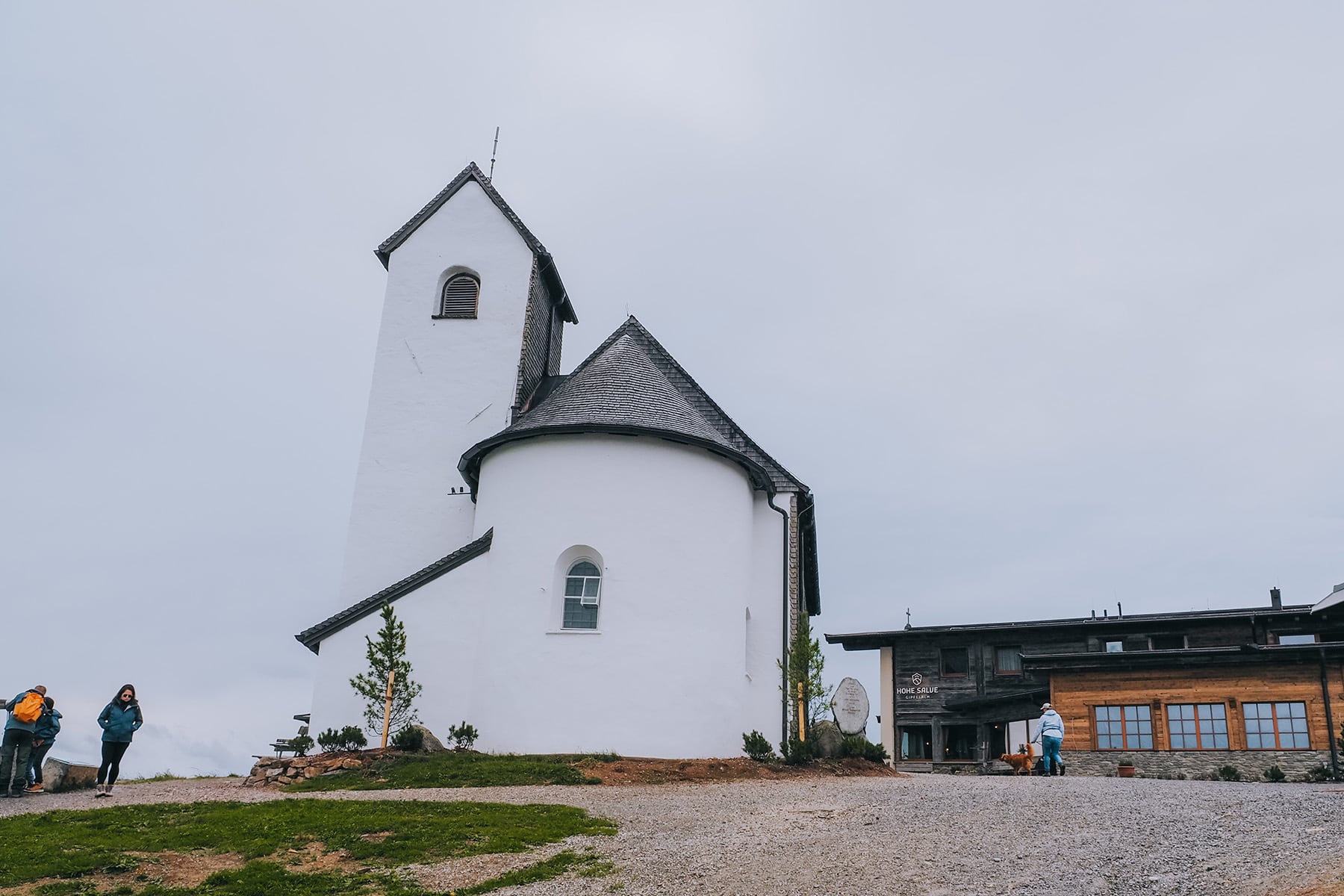 Wallfahrtskirche auf der Hohen Salve in Tirol in Österreich