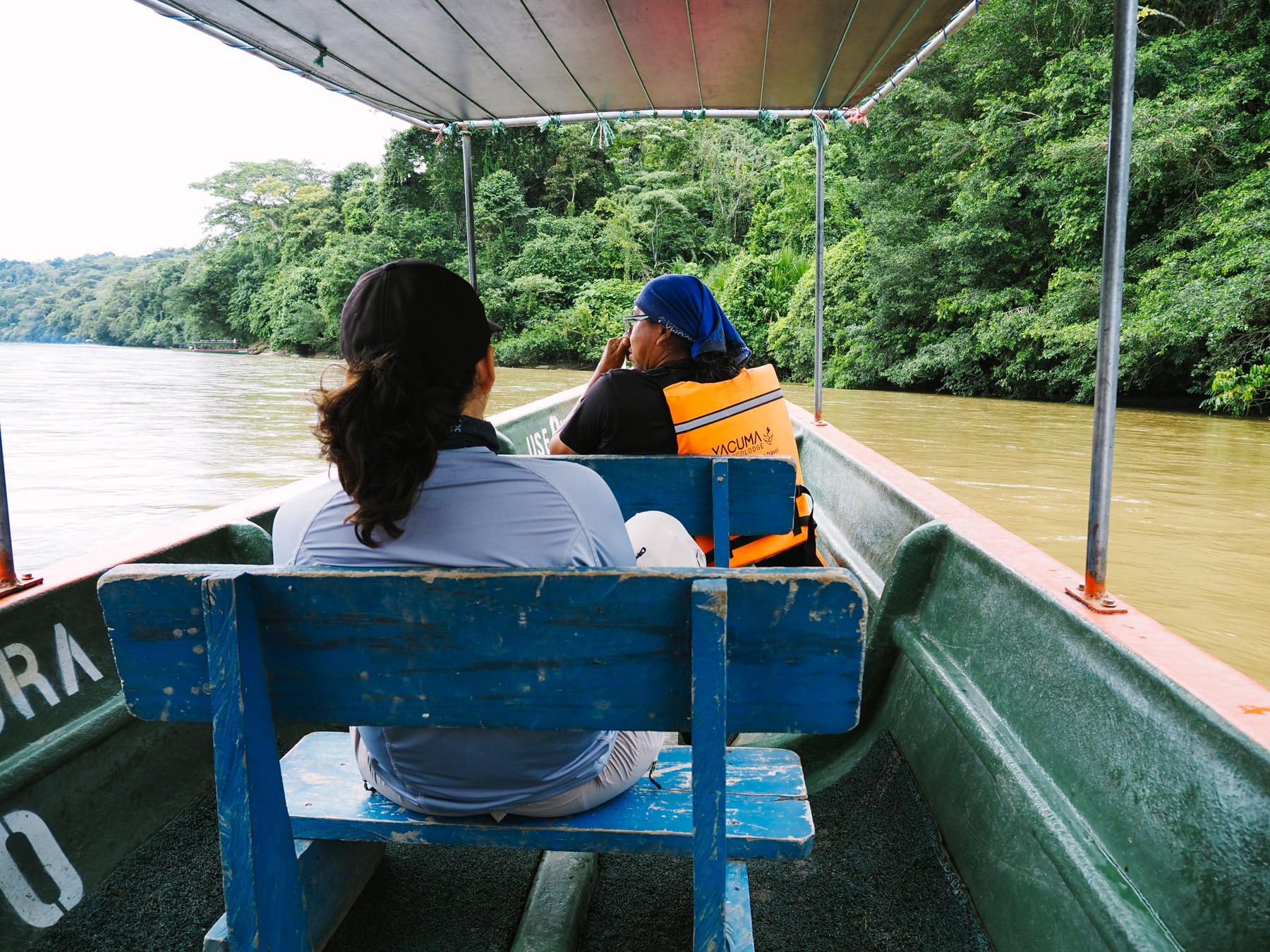 Amazonasgebiet in Ecuador mit dem Boot erkunden